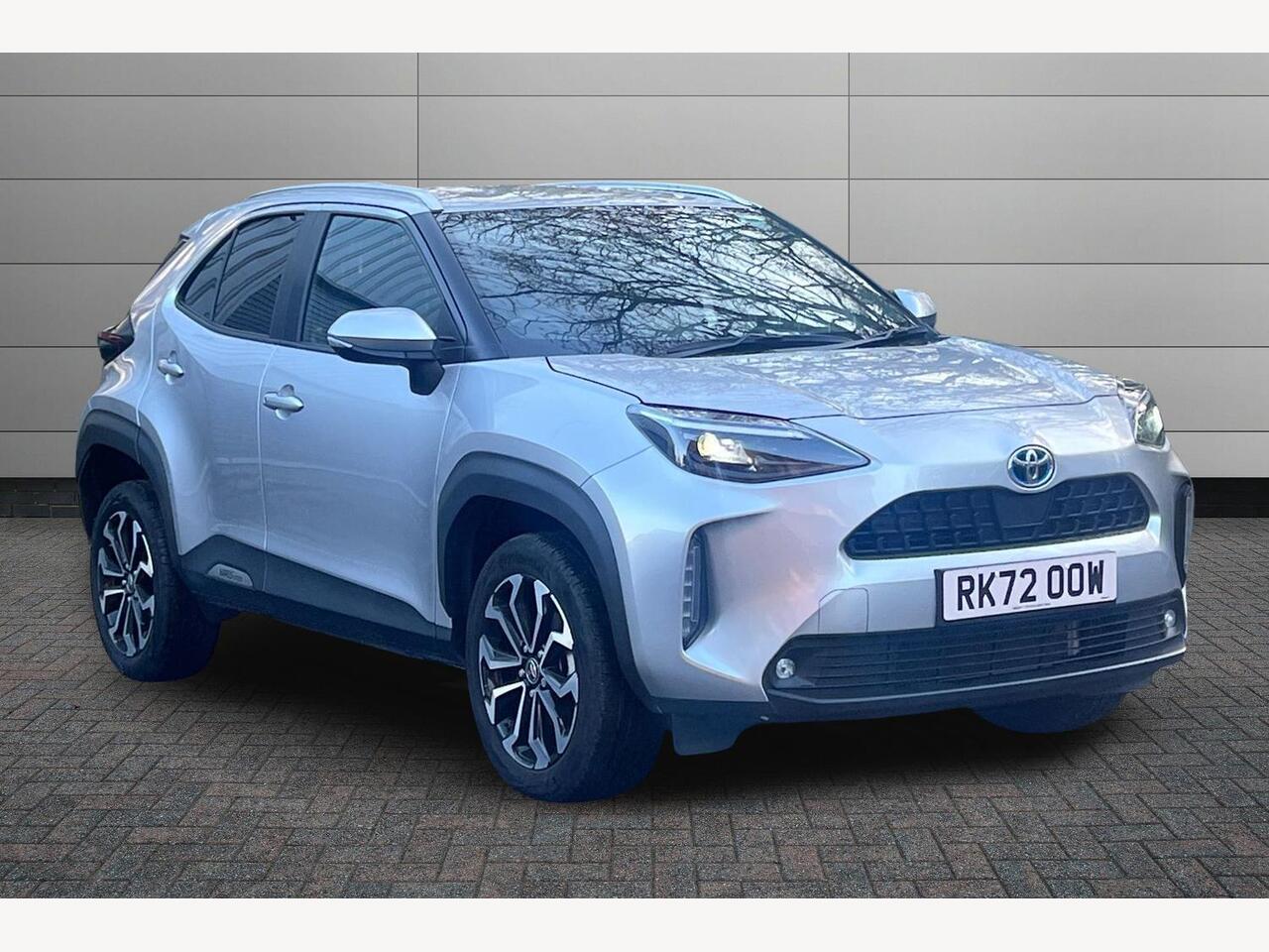 Main listing image - Toyota Yaris Cross
