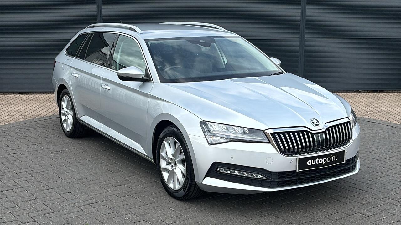 Main listing image - Skoda Superb