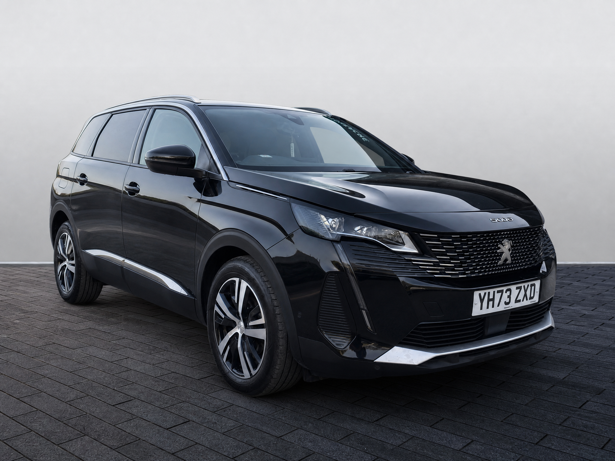 Main listing image - Peugeot 5008