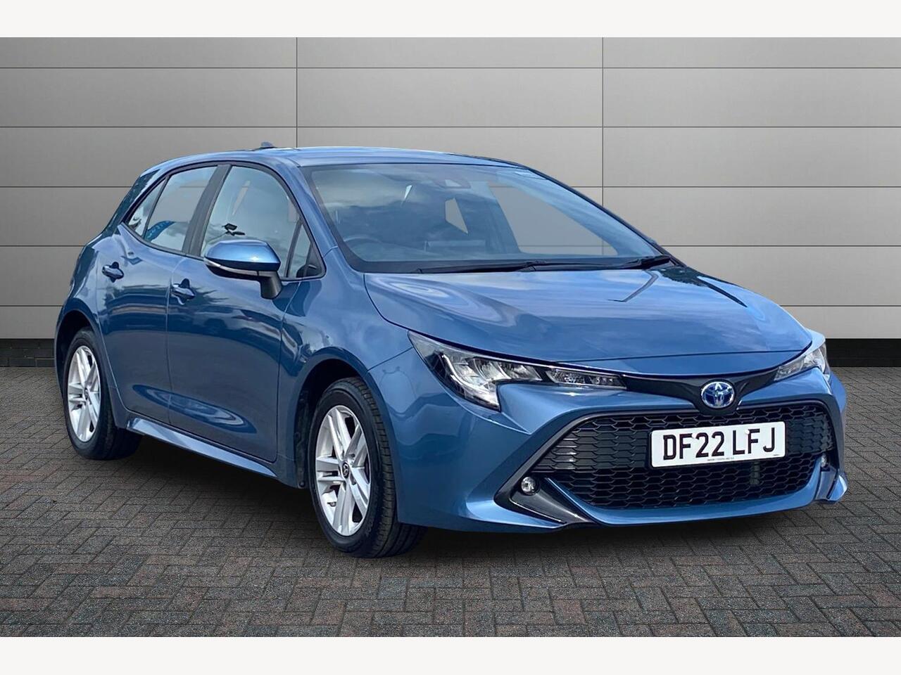 Main listing image - Toyota Corolla