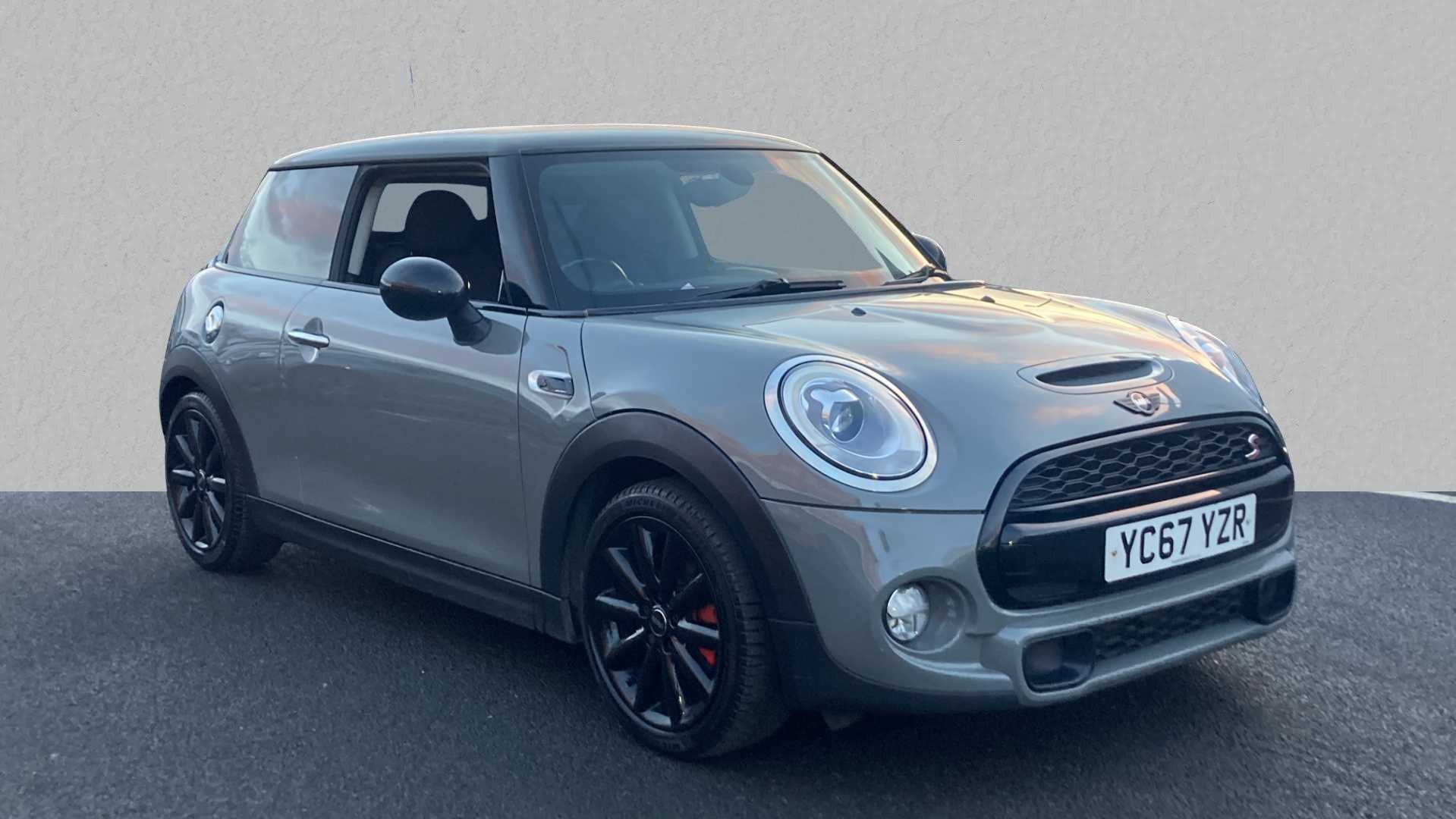 Main listing image - MINI Hatchback