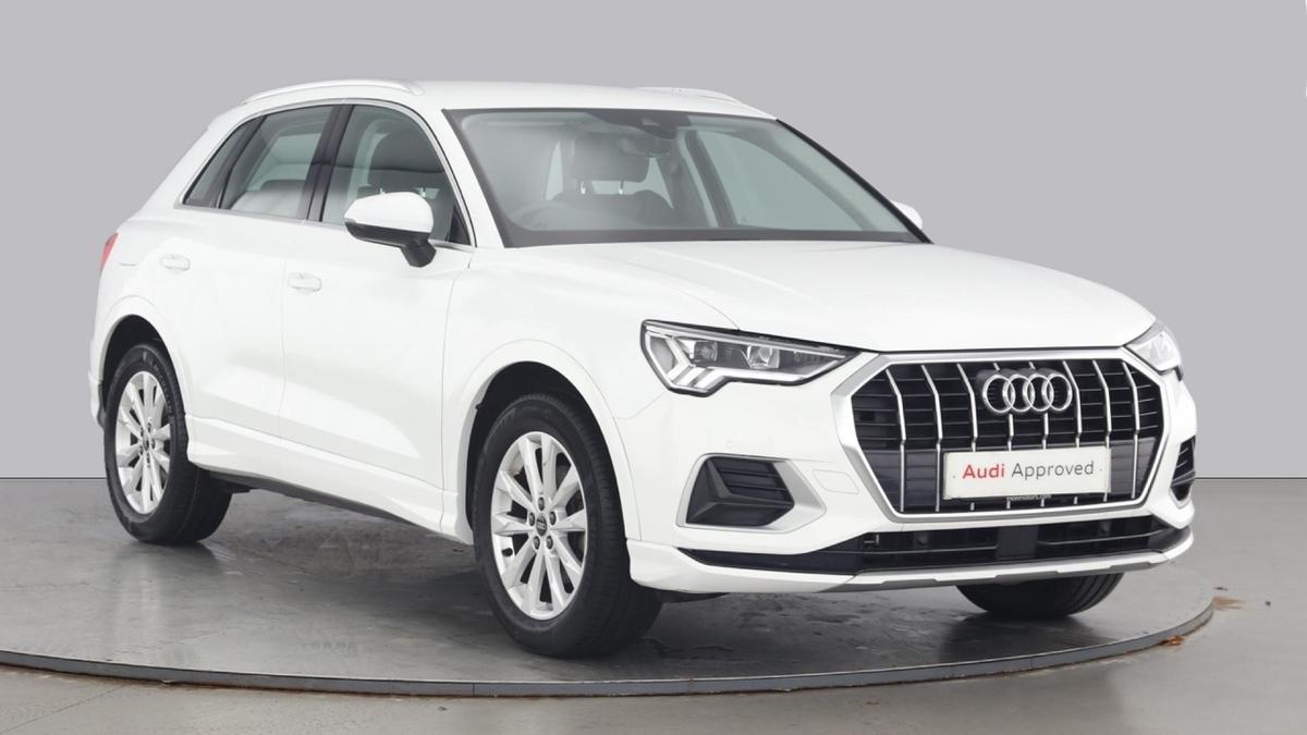 Main listing image - Audi Q3