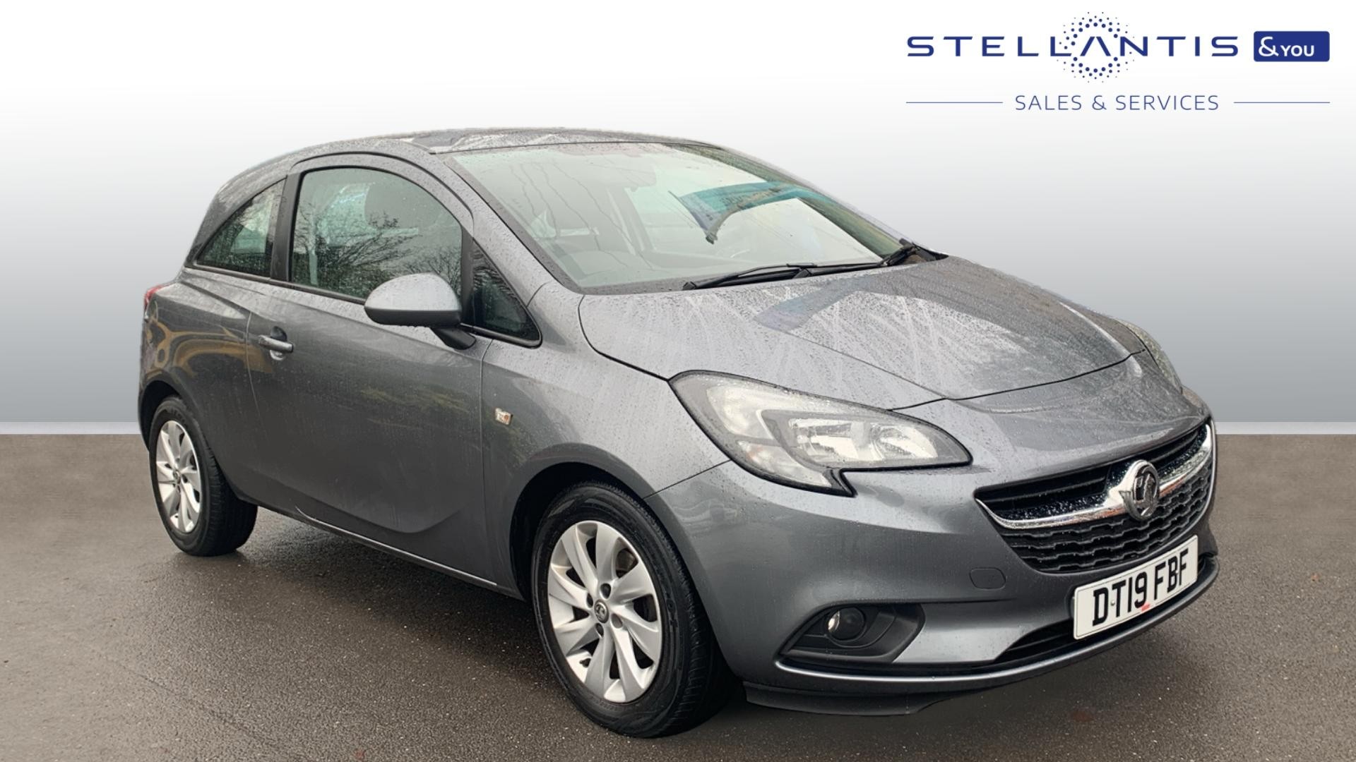 Main listing image - Vauxhall Corsa