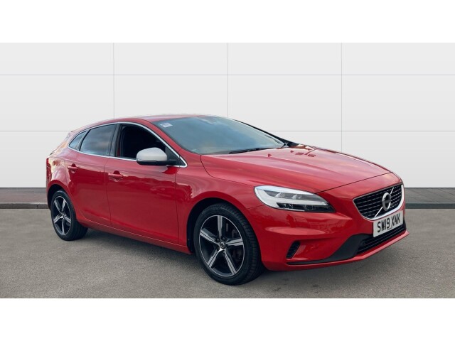 Main listing image - Volvo V40