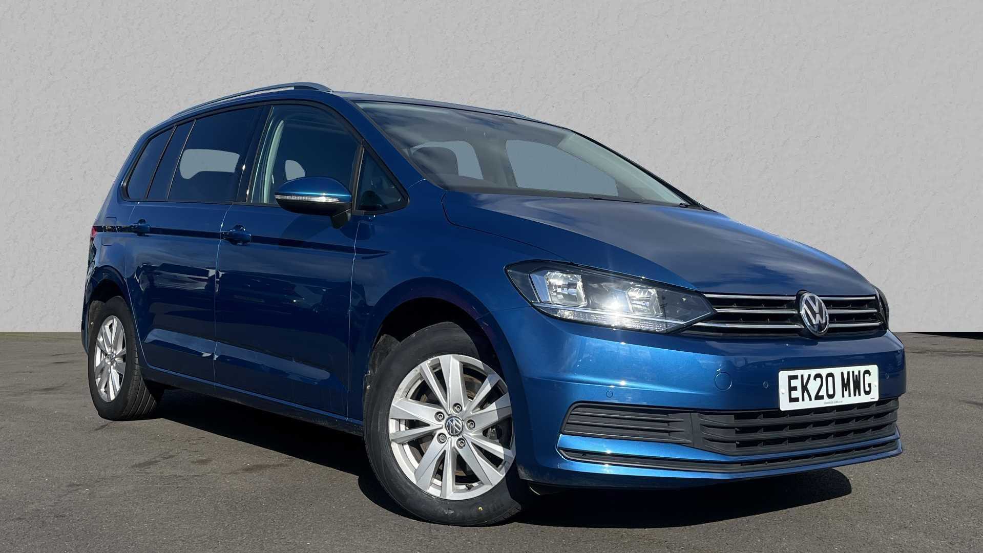 Main listing image - Volkswagen Touran