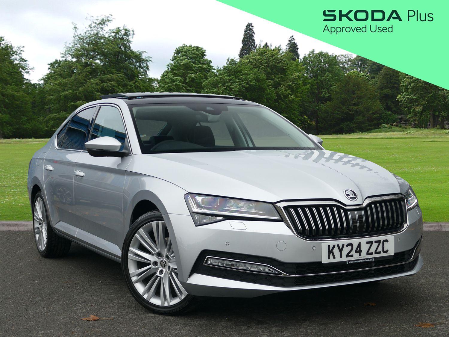 Main listing image - Skoda Superb