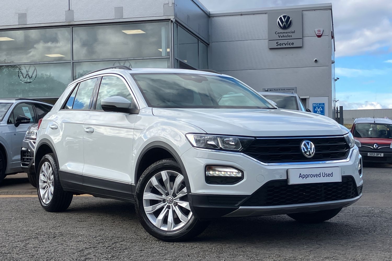 Main listing image - Volkswagen T-Roc
