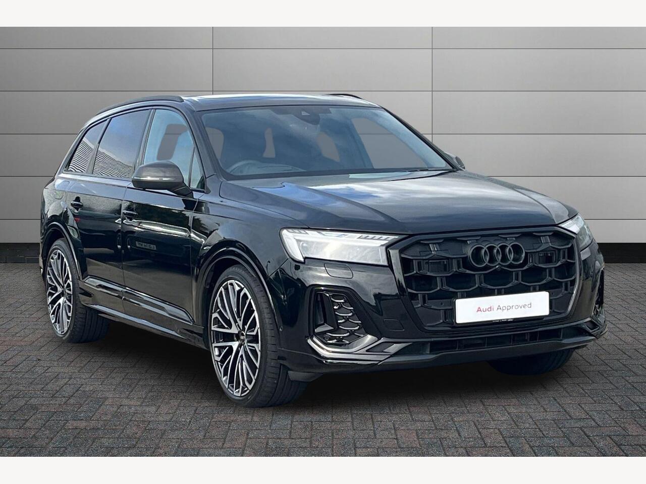 Main listing image - Audi Q7