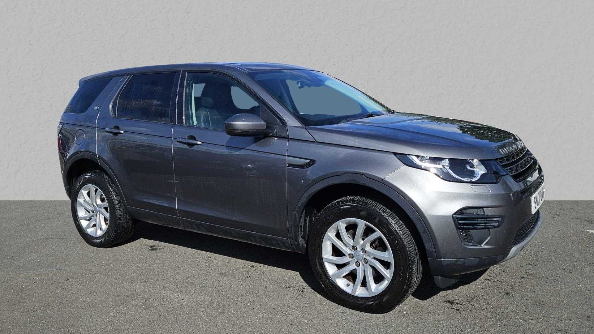 Main listing image - Land Rover Discovery Sport