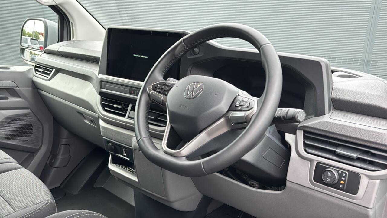 Main listing image - Volkswagen Transporter