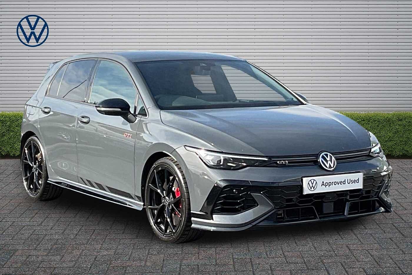 Main listing image - Volkswagen Golf