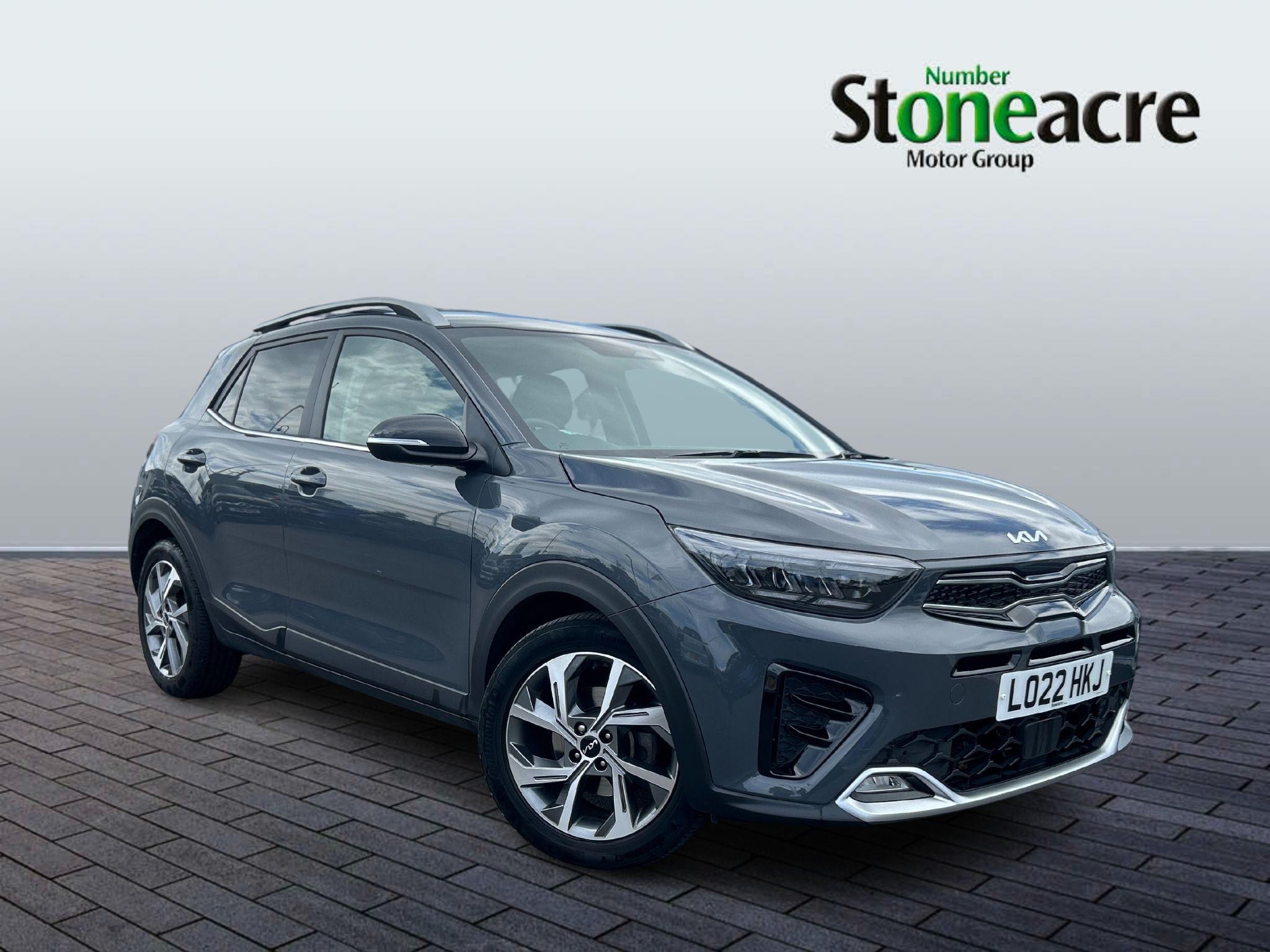 Main listing image - Kia Stonic
