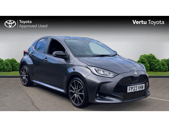 Main listing image - Toyota Yaris