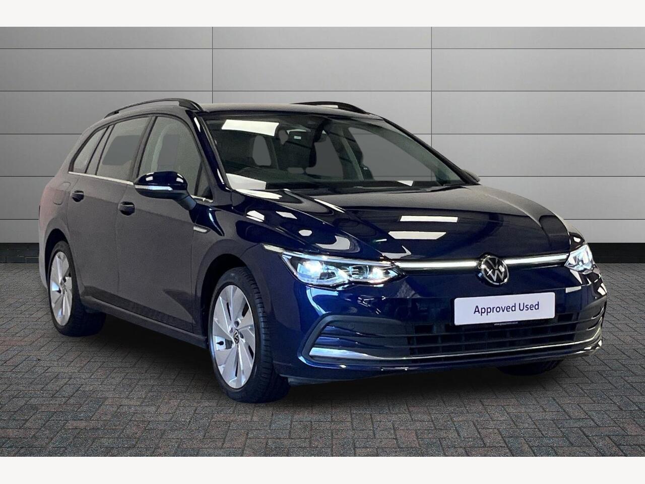 Main listing image - Volkswagen Golf