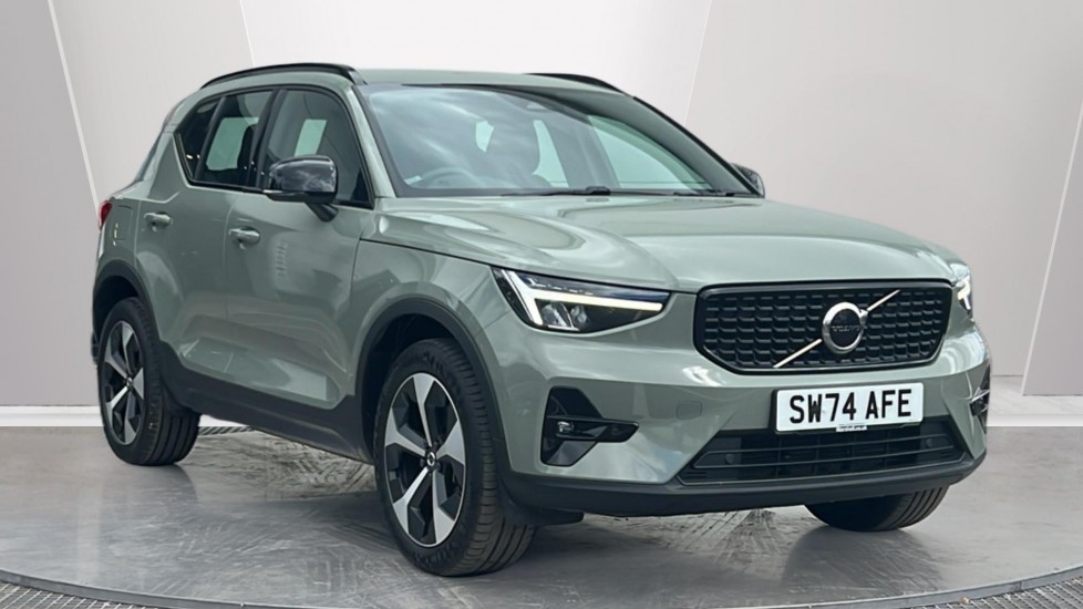 Main listing image - Volvo XC40