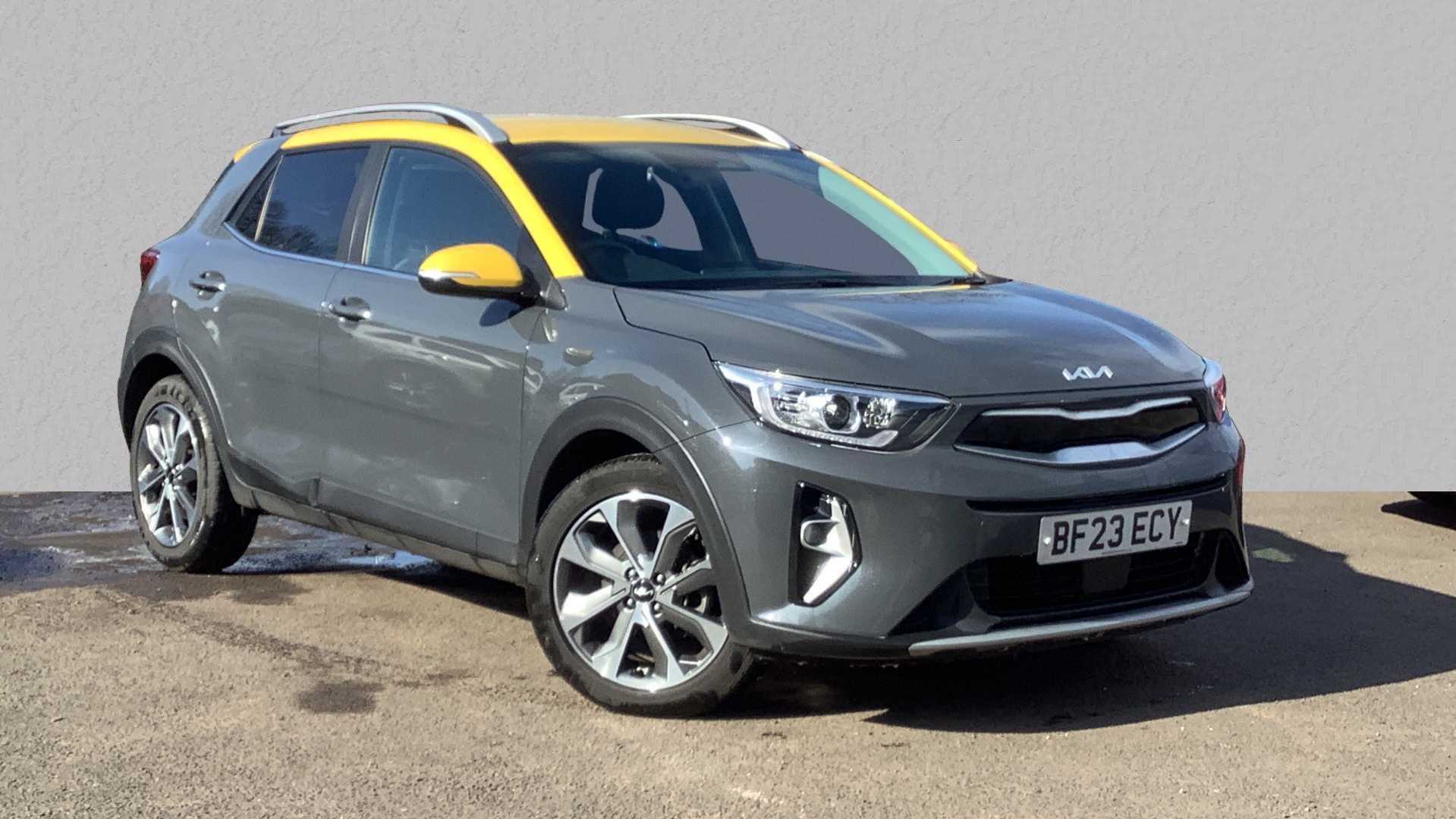 Main listing image - Kia Stonic