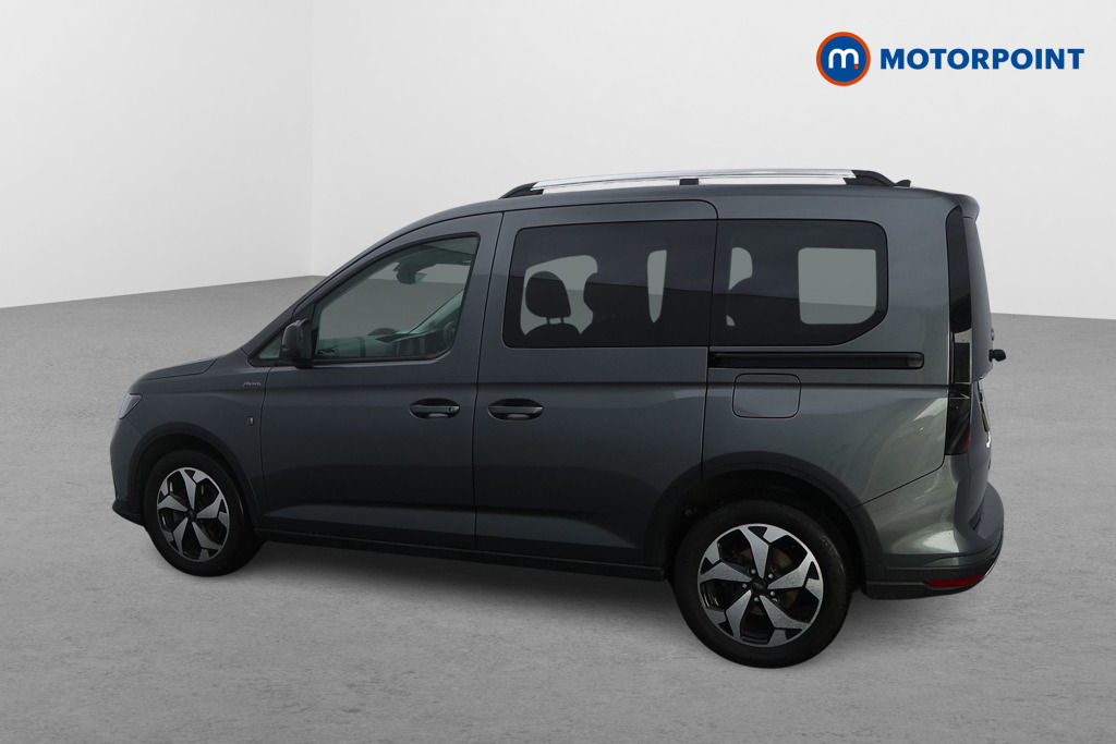 Main listing image - Ford Tourneo Connect