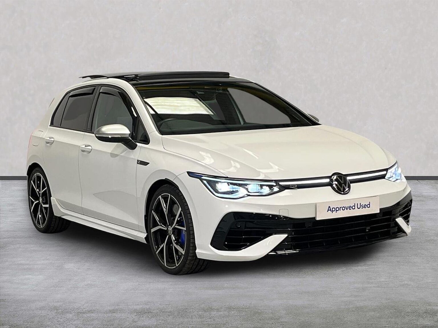 Main listing image - Volkswagen Golf R