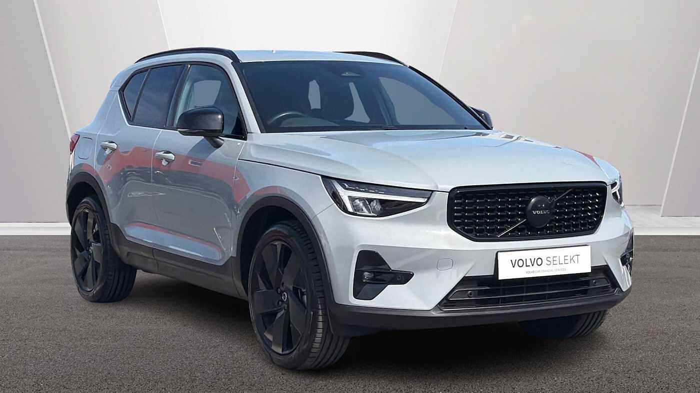 Main listing image - Volvo XC40