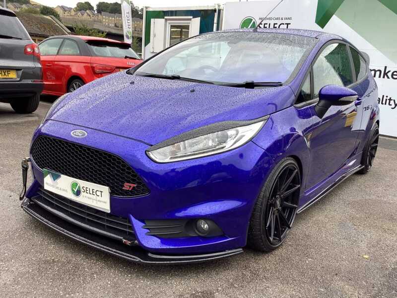 Main listing image - Ford Fiesta ST