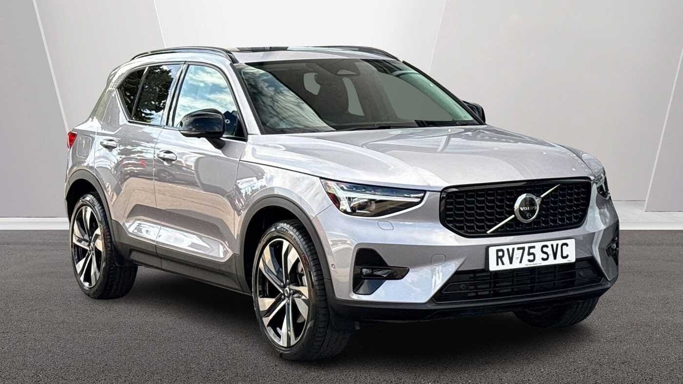 Main listing image - Volvo XC40