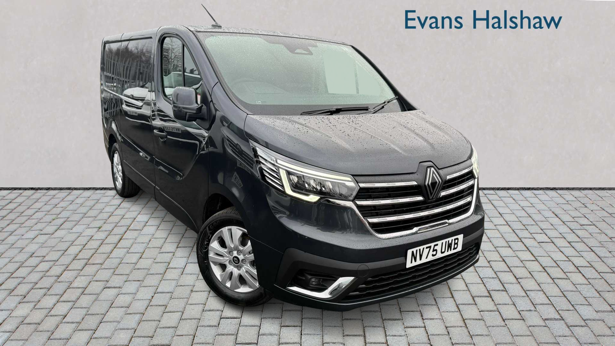 Main listing image - Renault Trafic