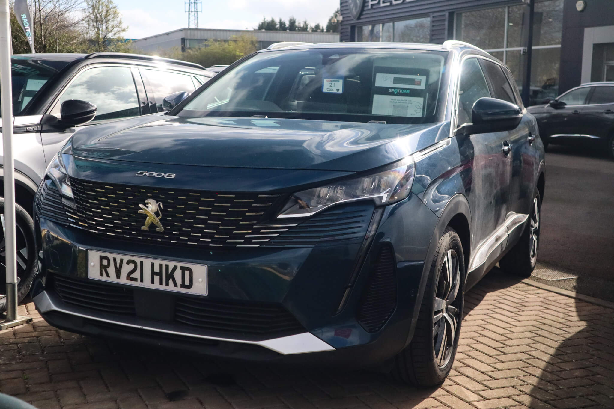 Main listing image - Peugeot 5008