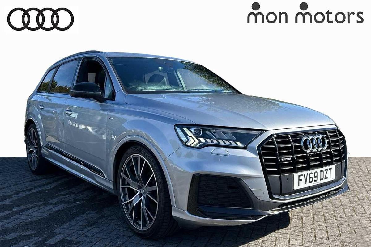 Main listing image - Audi Q7