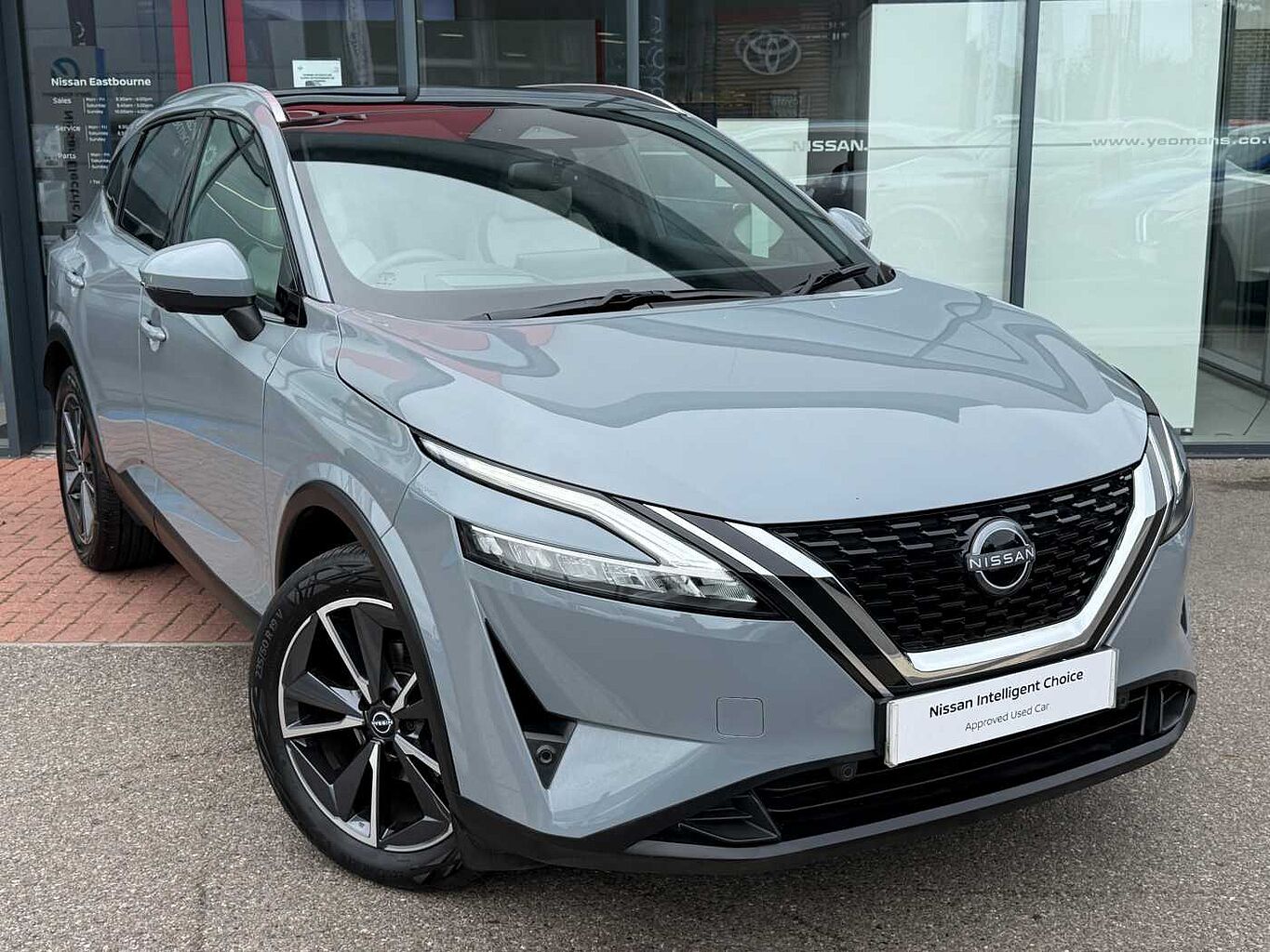 Main listing image - Nissan Qashqai