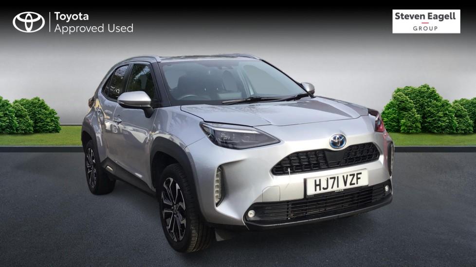 Main listing image - Toyota Yaris Cross