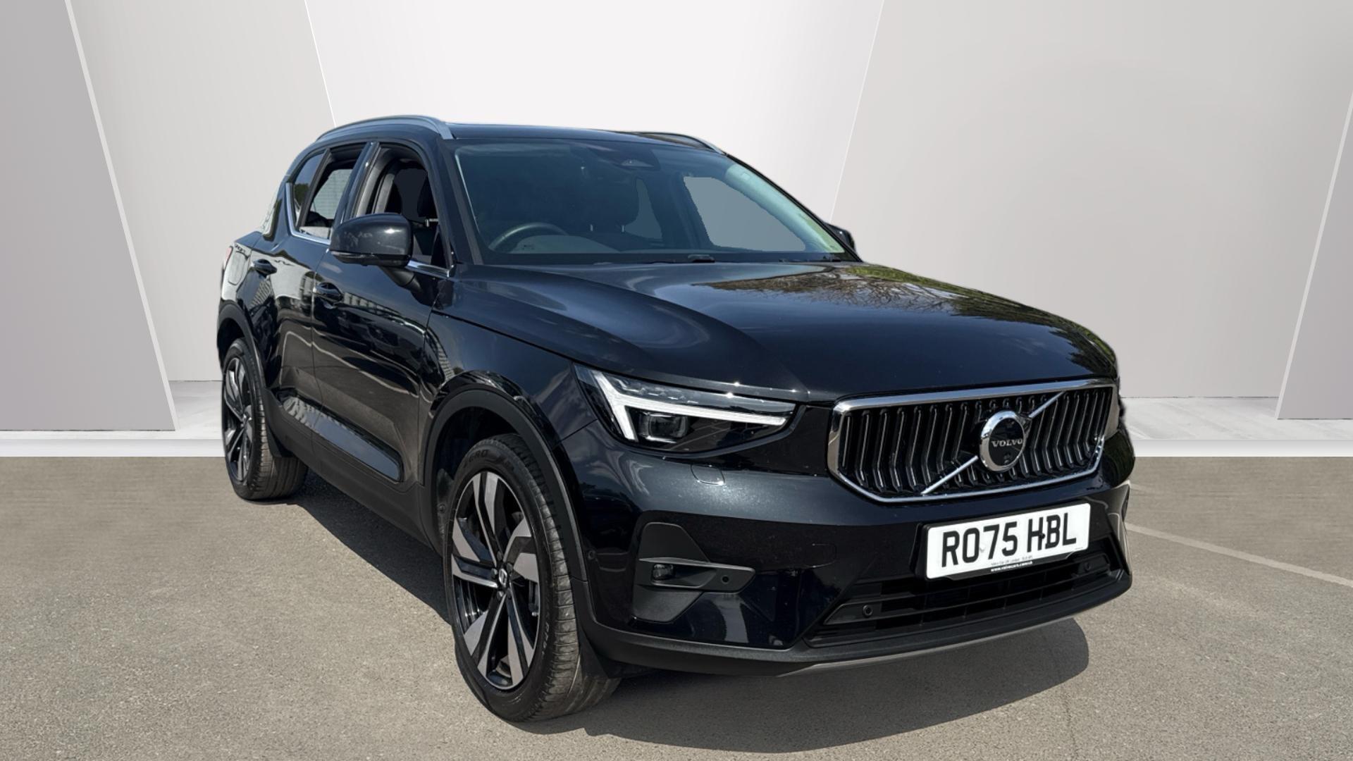 Main listing image - Volvo XC40