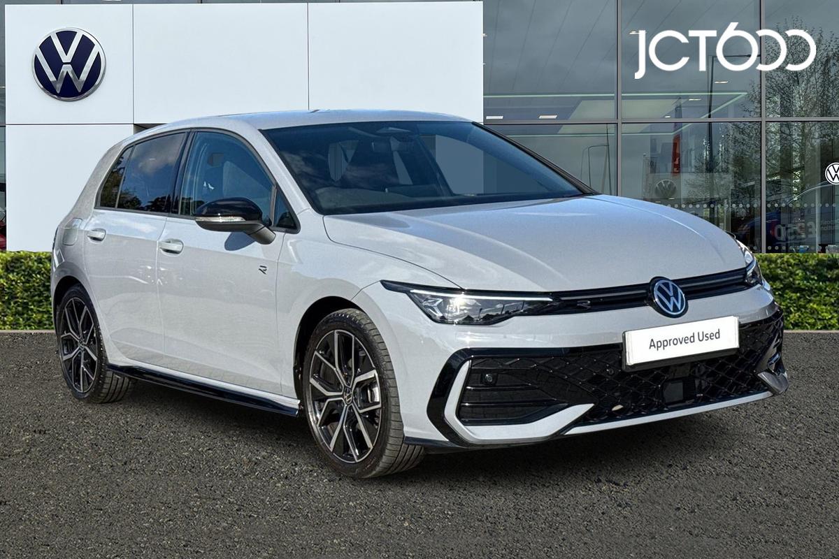 Main listing image - Volkswagen Golf