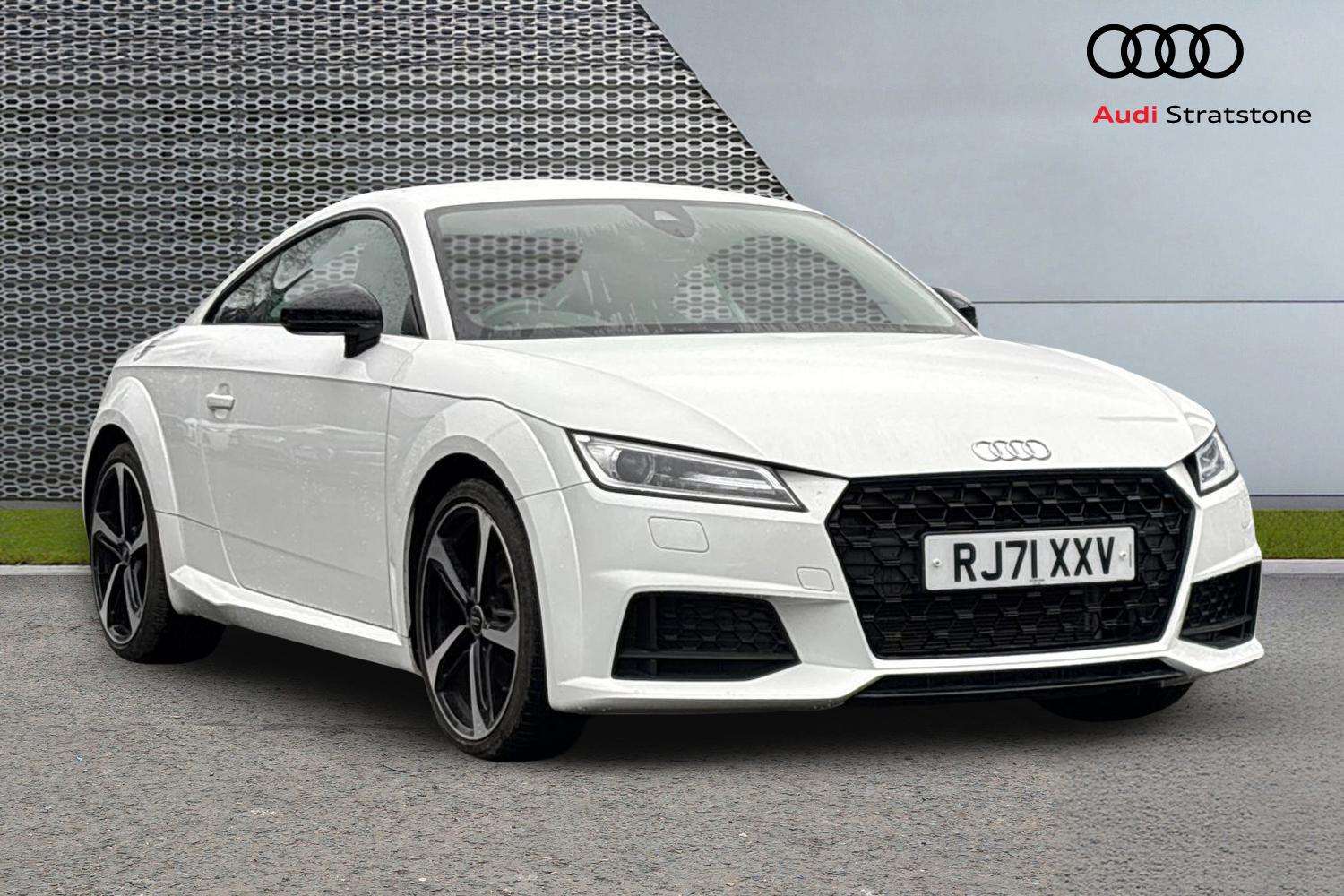 Main listing image - Audi TT