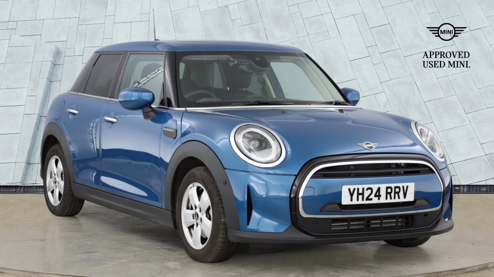 Main listing image - MINI Hatchback 5dr