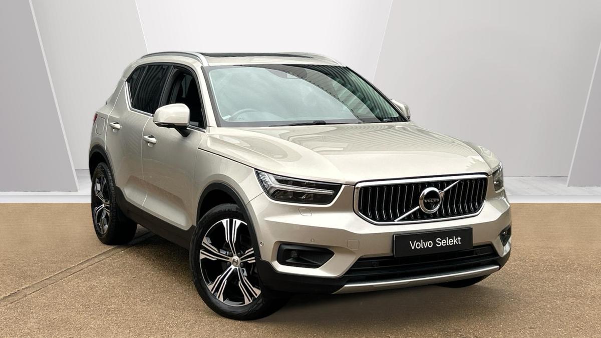 Main listing image - Volvo XC40