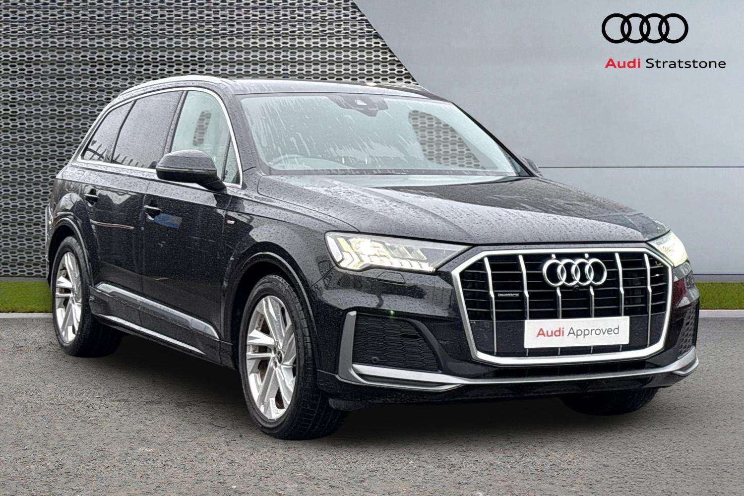 Main listing image - Audi Q7