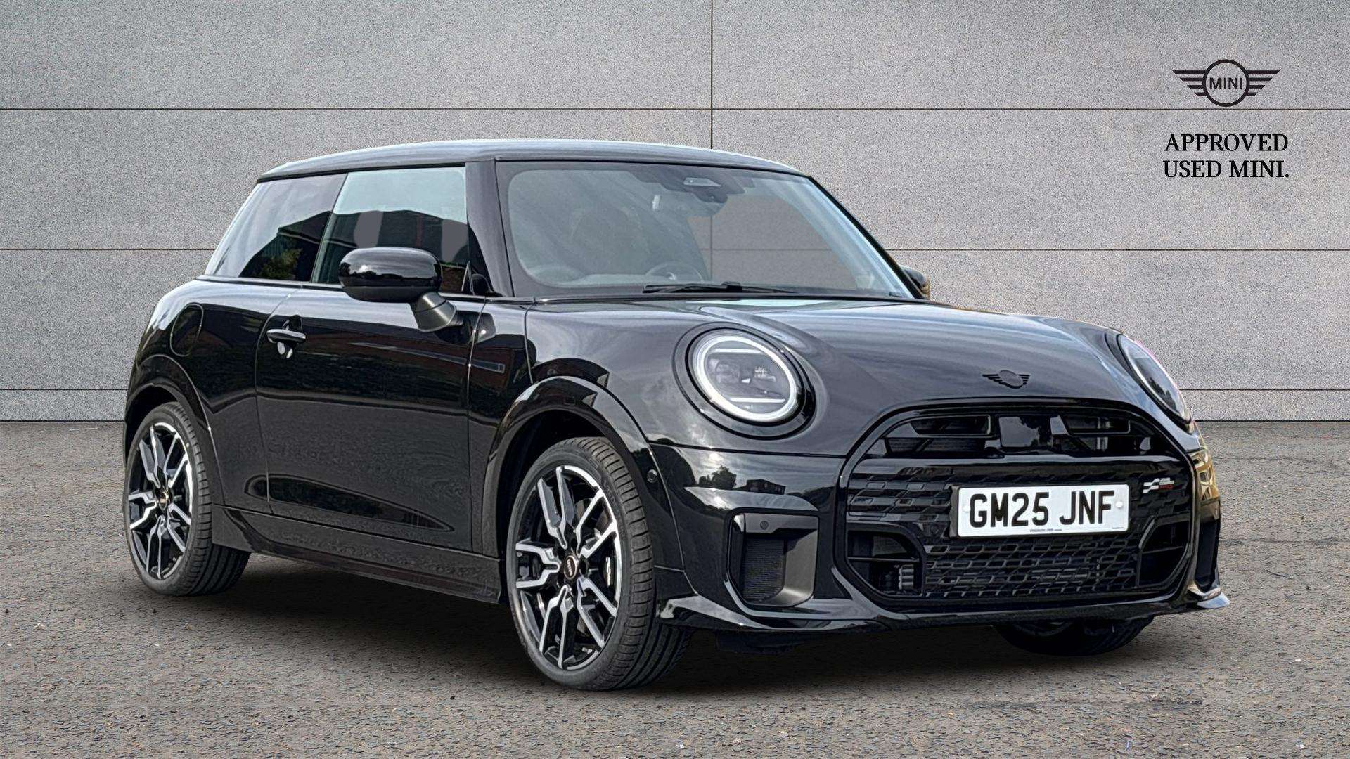 Main listing image - MINI Hatchback