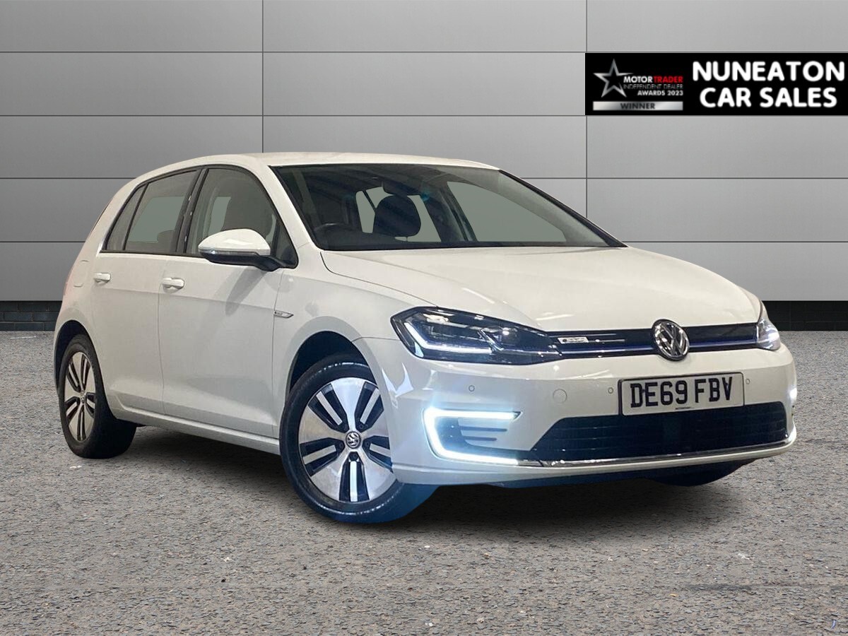 Main listing image - Volkswagen e-Golf