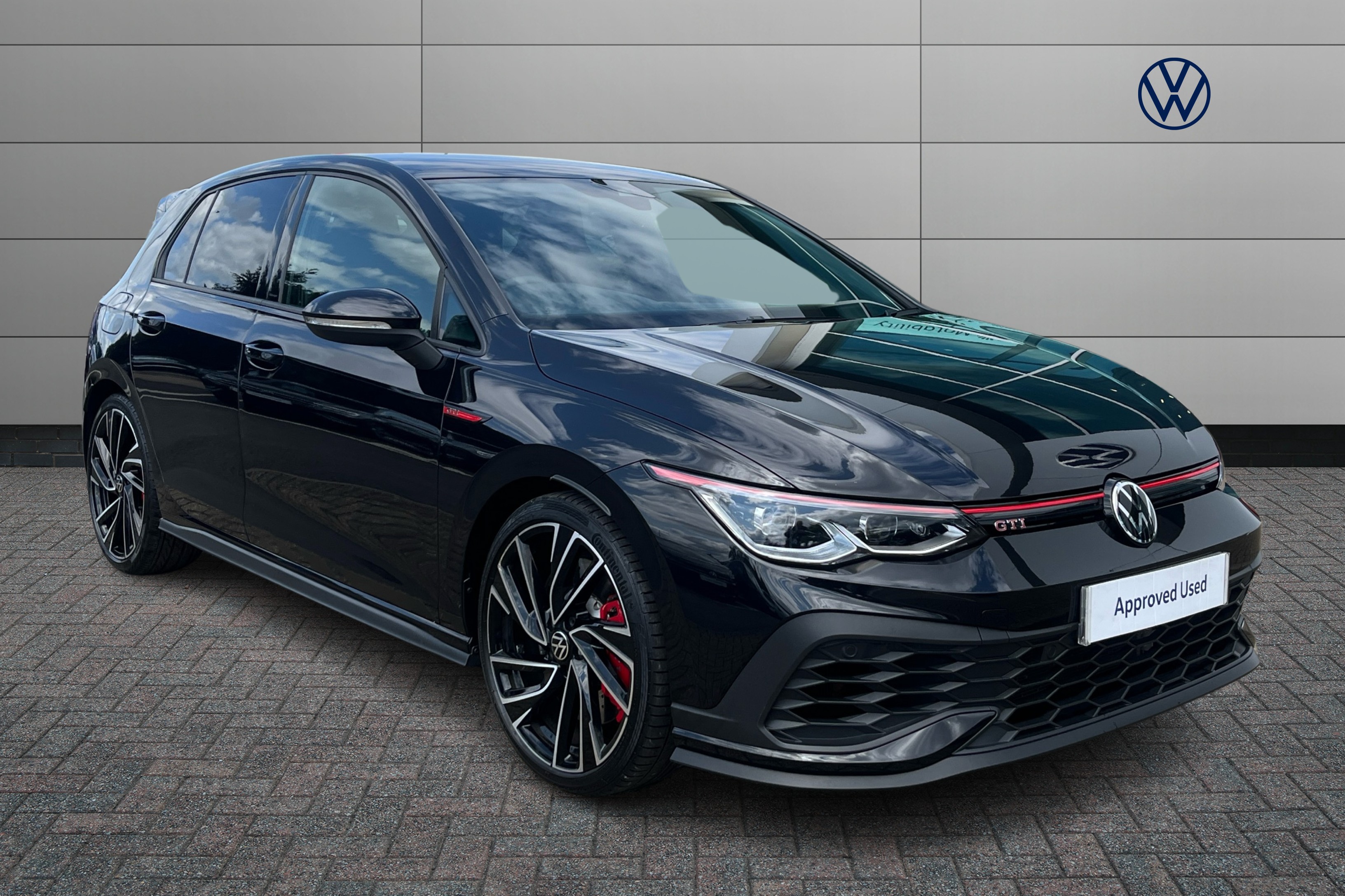 Main listing image - Volkswagen Golf GTI