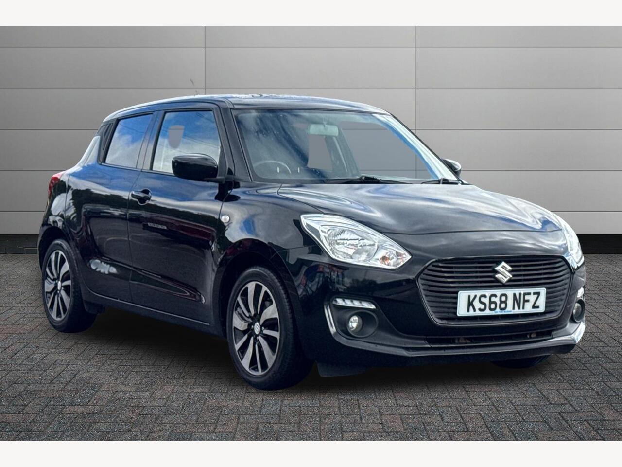 Main listing image - Suzuki Swift