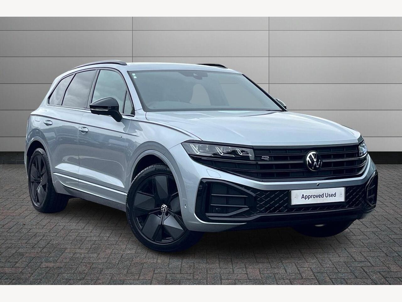 Main listing image - Volkswagen Touareg