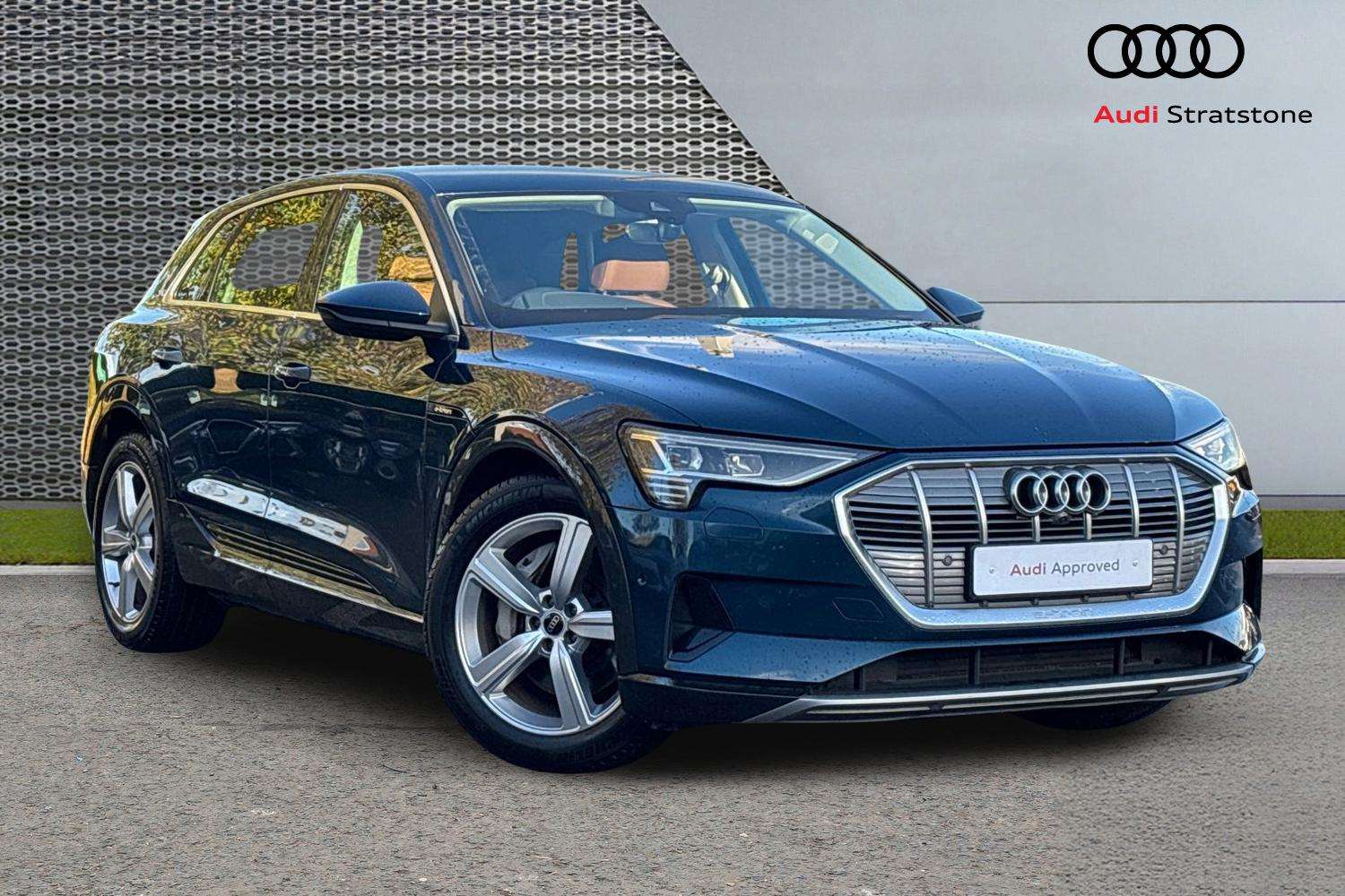 Main listing image - Audi e-tron