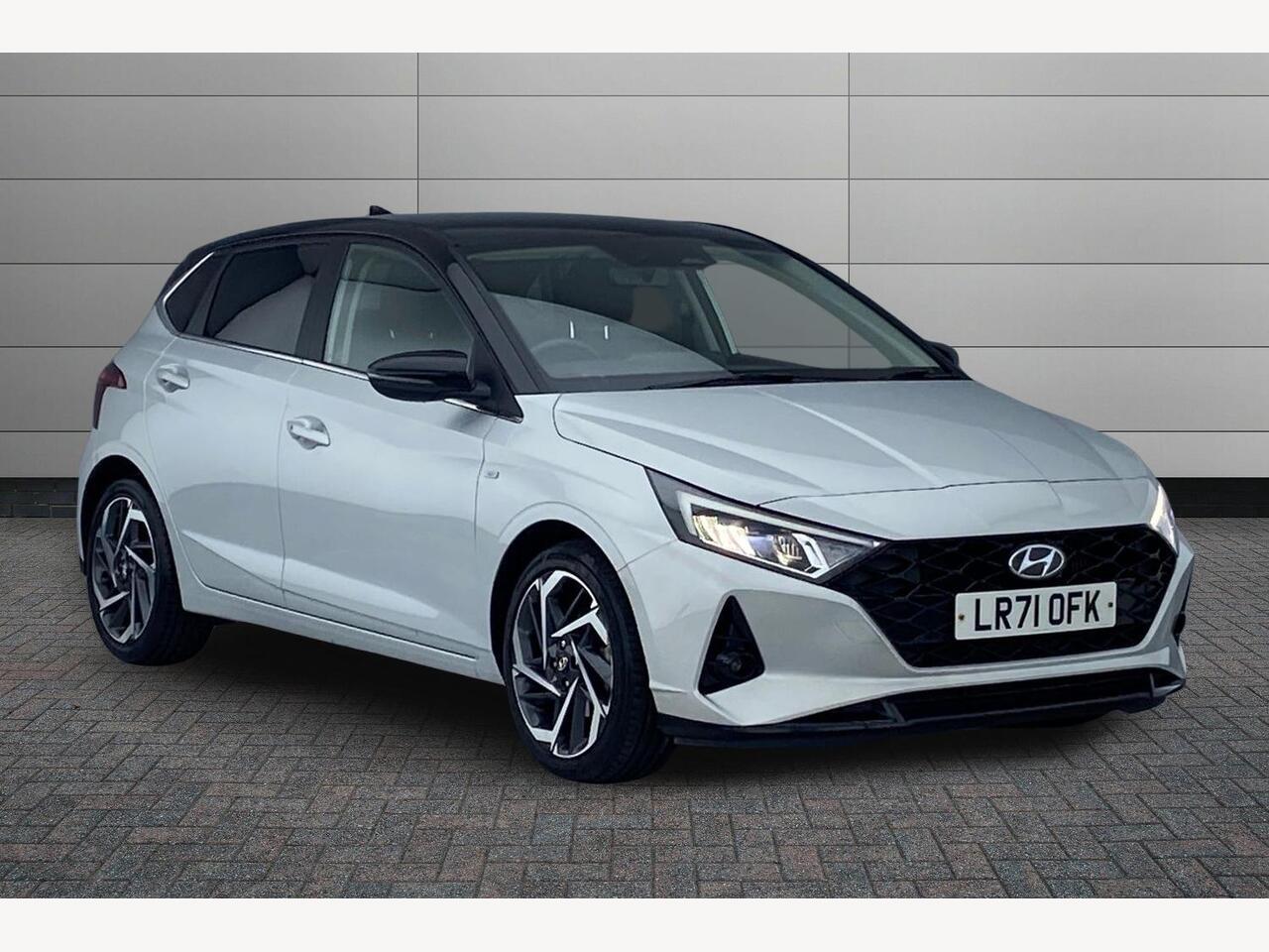 Main listing image - Hyundai i20