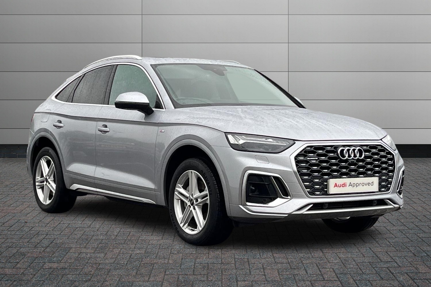 Main listing image - Audi Q5