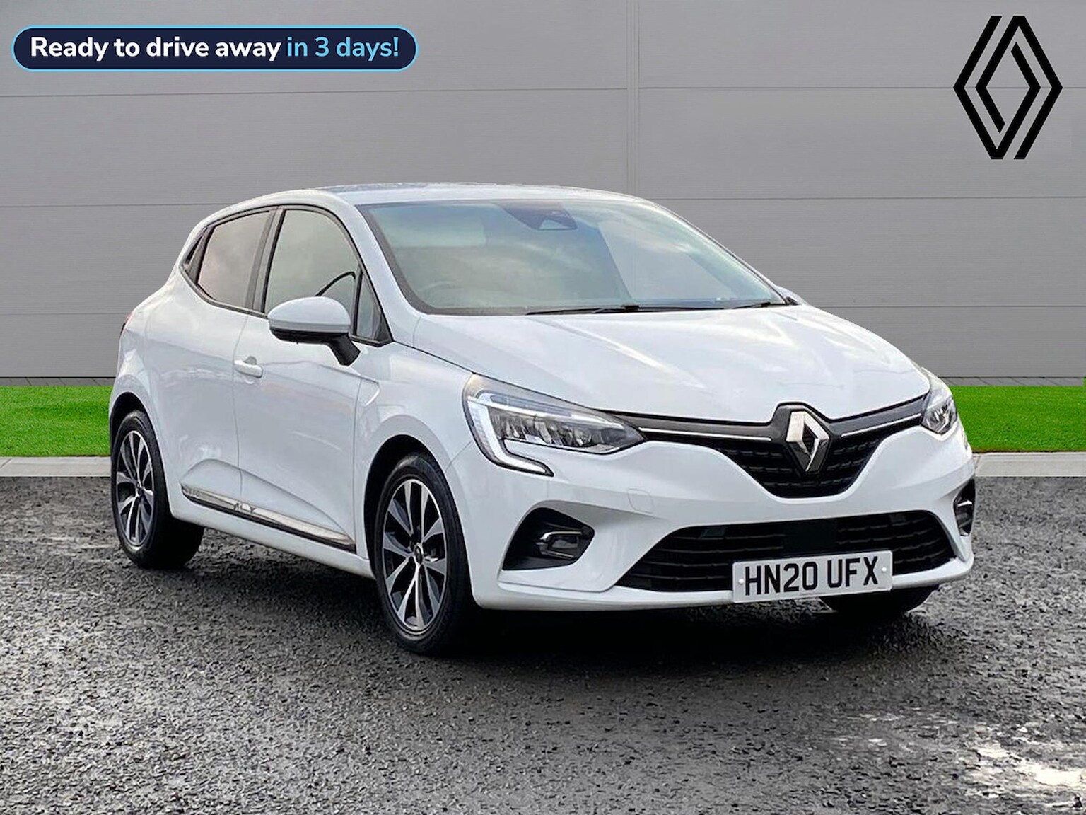 Main listing image - Renault Clio