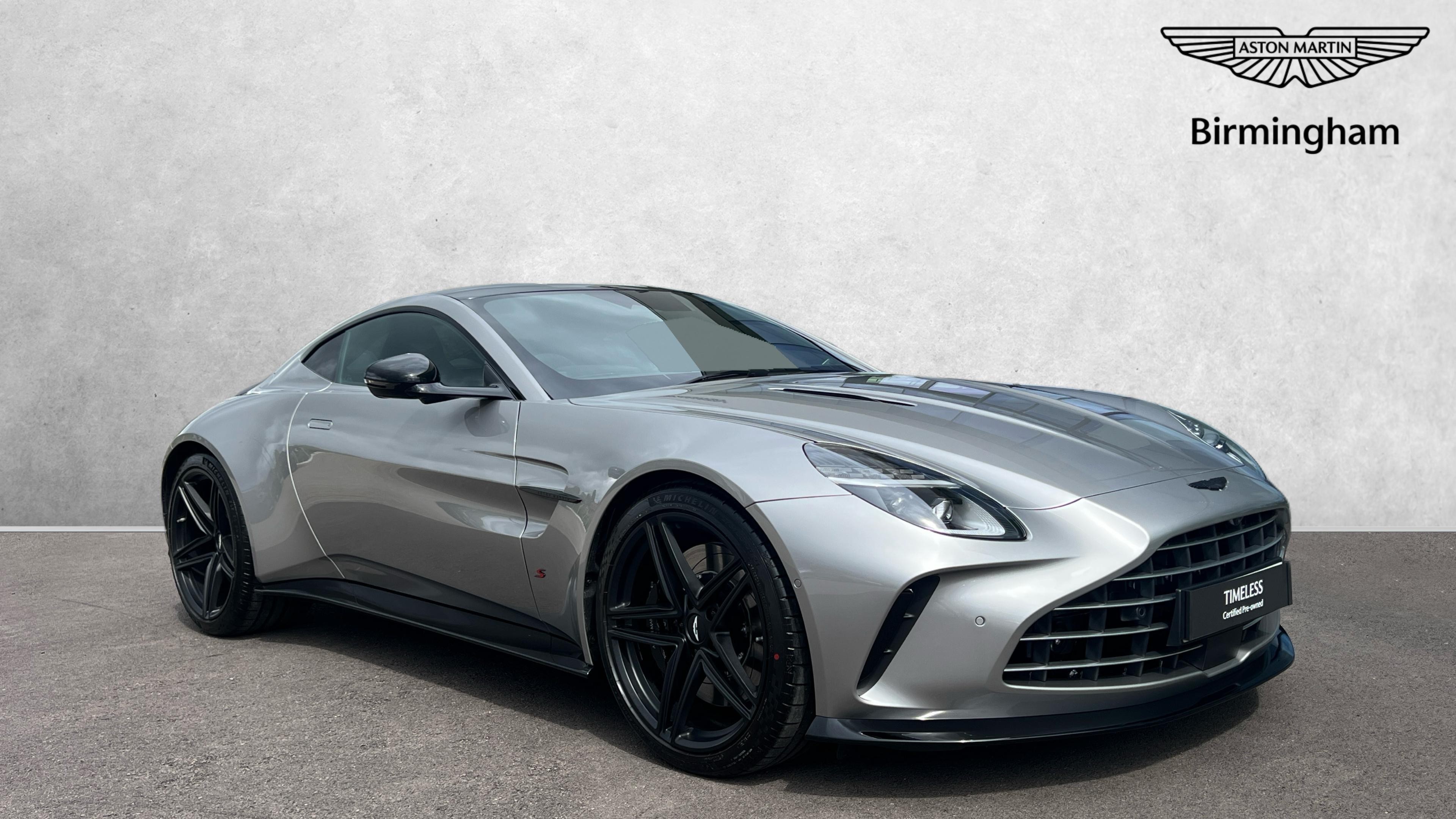 Main listing image - Aston Martin Vantage