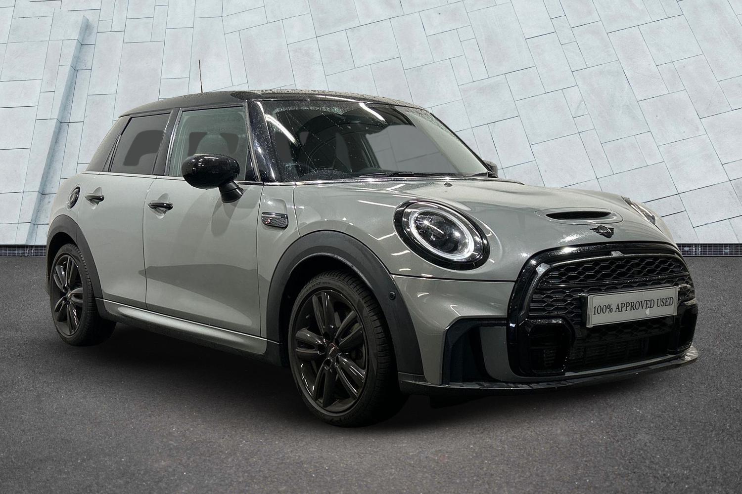 Main listing image - MINI Hatchback 5dr