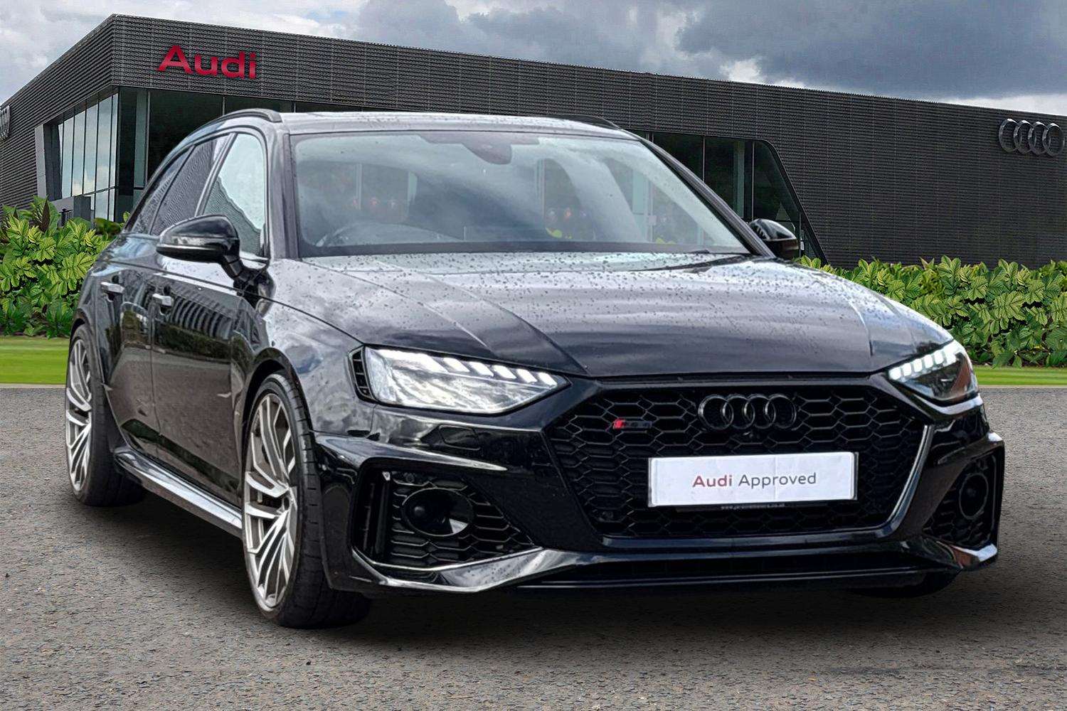 Main listing image - Audi RS4