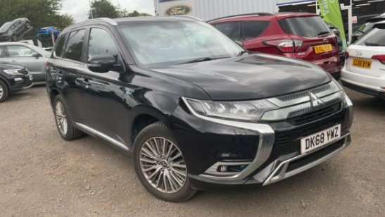 Main listing image - Mitsubishi Outlander