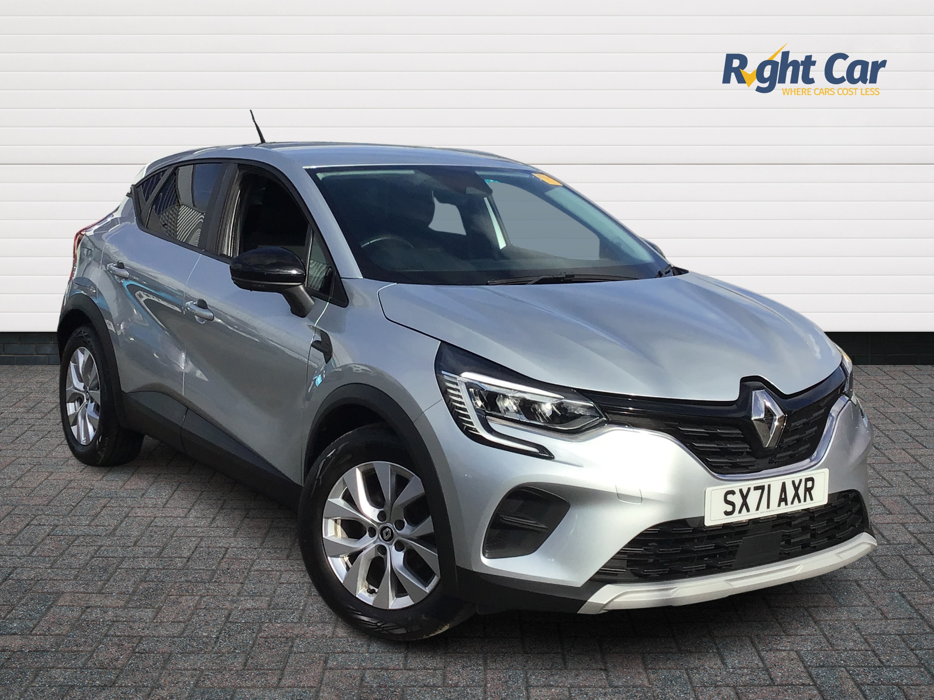 Main listing image - Renault Captur